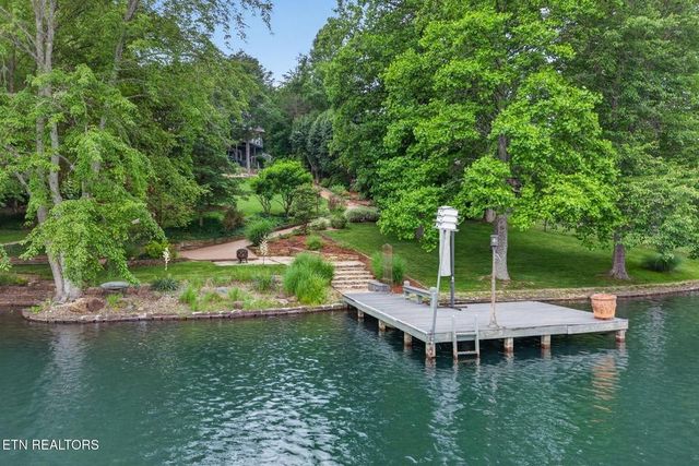 150 Lynhurst Dr, Crossville, TN 38558