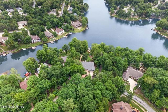 150 Lynhurst Dr, Crossville, TN 38558