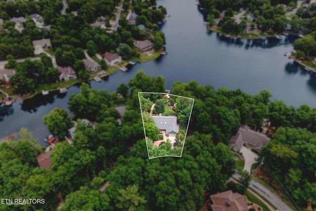 150 Lynhurst Dr, Crossville, TN 38558
