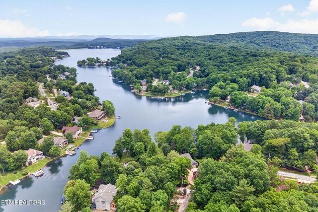 150 Lynhurst Dr, Crossville, TN 38558