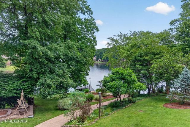 150 Lynhurst Dr, Crossville, TN 38558