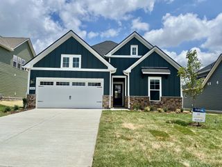3916 Trinity Woods Rd, Columbia, TN 38401