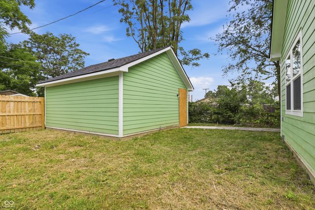 1172 GROFF AV, Indianapolis, IN 46222