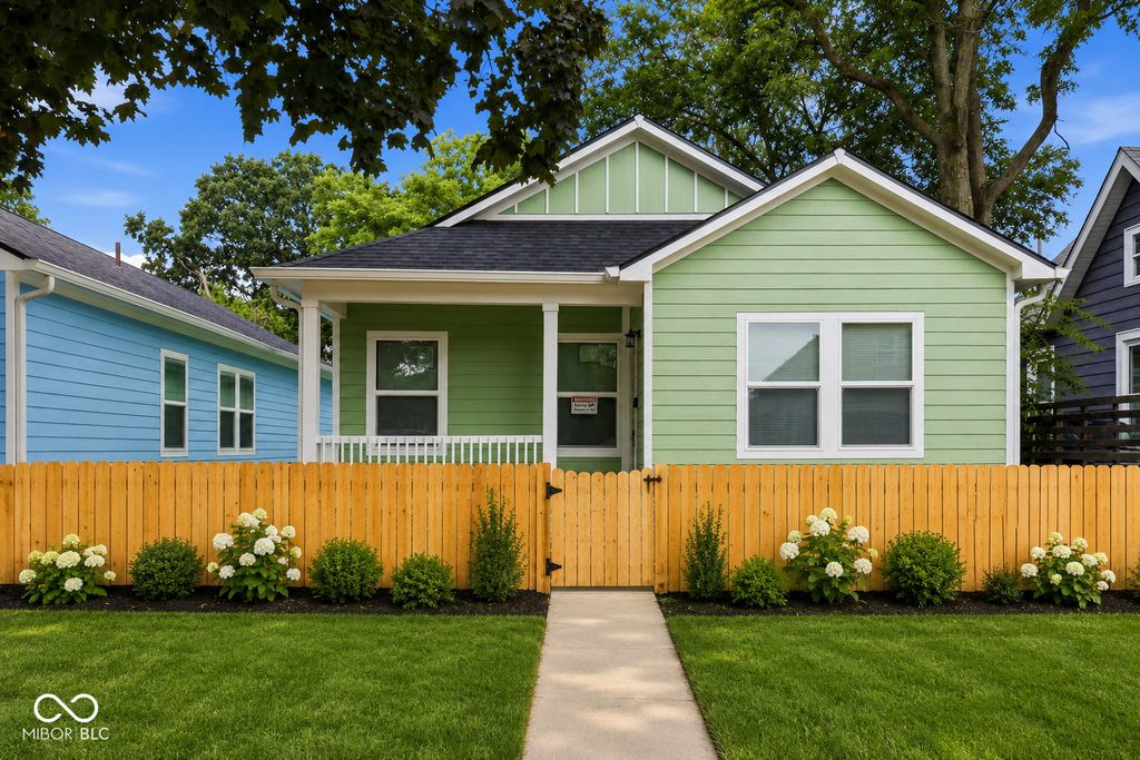 1172 GROFF AV, Indianapolis, IN 46222