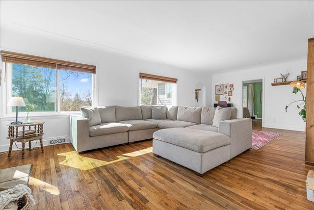 975 Elliott Road, Fowlerville, MI 48836
