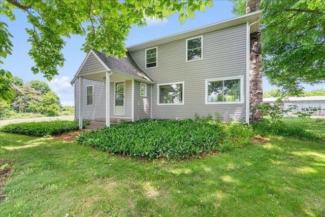 975 Elliott Road, Fowlerville, MI 48836