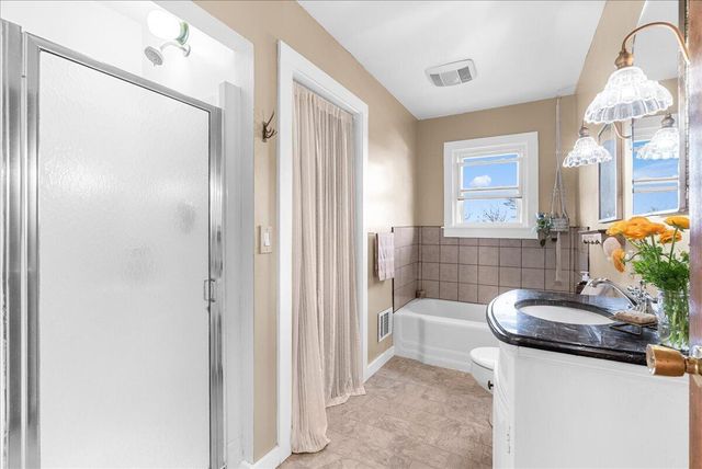 975 Elliott Road, Fowlerville, MI 48836