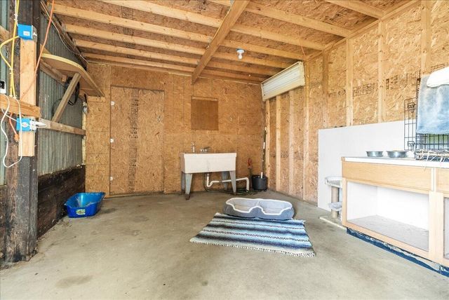 975 Elliott Road, Fowlerville, MI 48836