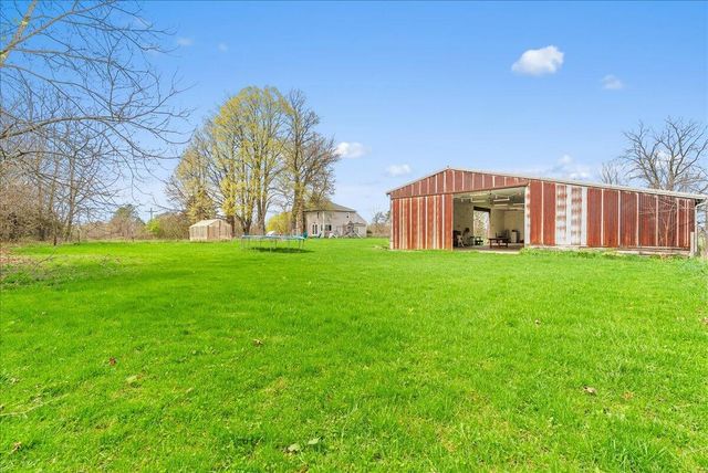 975 Elliott Road, Fowlerville, MI 48836