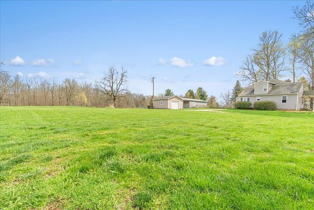 975 Elliott Road, Fowlerville, MI 48836