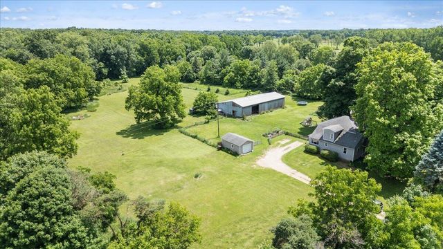 975 Elliott Road, Fowlerville, MI 48836