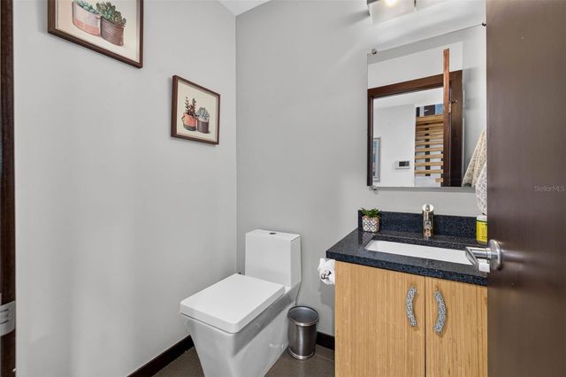 113 7TH STREET E, St Petersburg, FL 33715