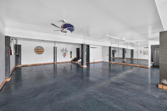 113 7TH STREET E, St Petersburg, FL 33715