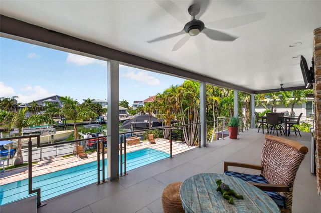 113 7TH STREET E, St Petersburg, FL 33715