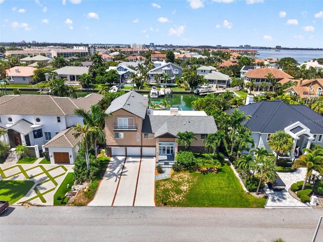 113 7TH STREET E, St Petersburg, FL 33715