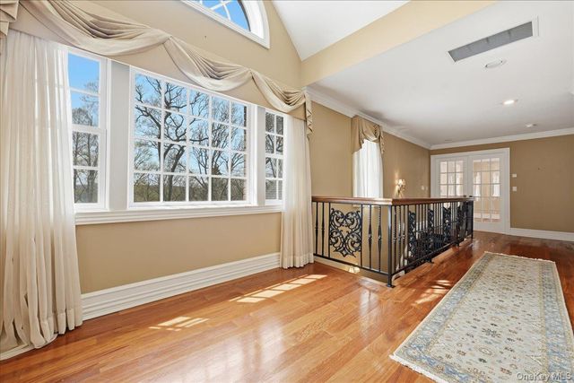 60 Harbor Road, Head Of The Harbor, NY 11780