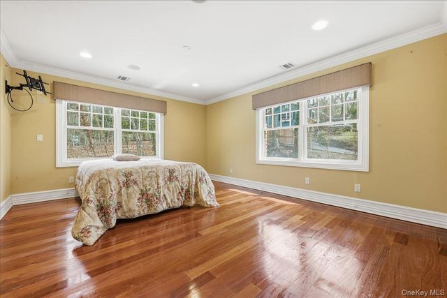 60 Harbor Road, Head Of The Harbor, NY 11780