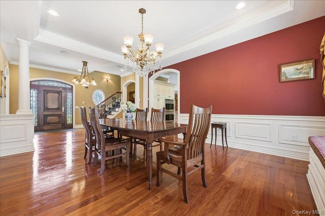 60 Harbor Road, Head Of The Harbor, NY 11780