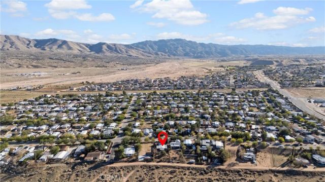 19078 Monterey, Hesperia, CA 92345