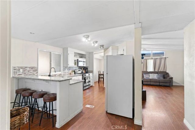 19078 Monterey, Hesperia, CA 92345