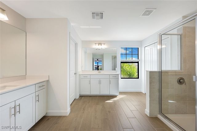 20669 Greenwich PL, Estero, FL 33928