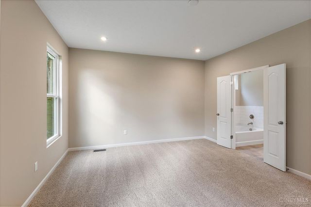 68 Ed Knoll Bend, Springboro, OH 45066