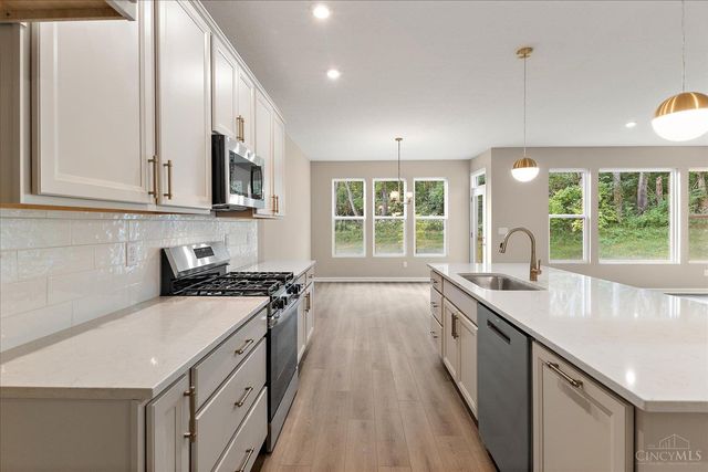 68 Ed Knoll Bend, Springboro, OH 45066