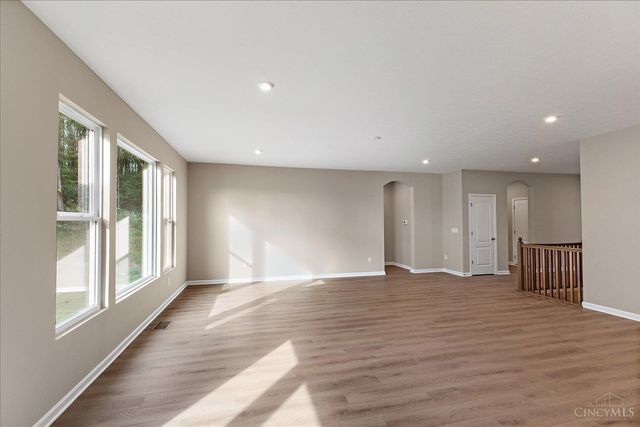68 Ed Knoll Bend, Springboro, OH 45066