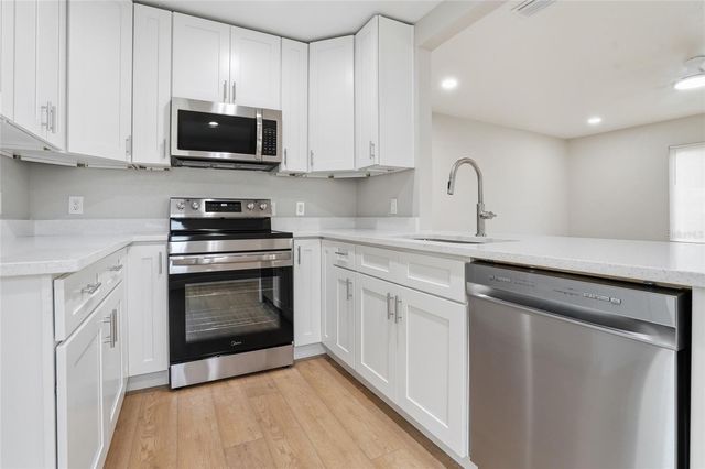 1013 N BASK DRIVE, Tampa, FL 33603