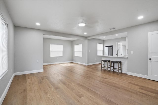 1013 N BASK DRIVE, Tampa, FL 33603