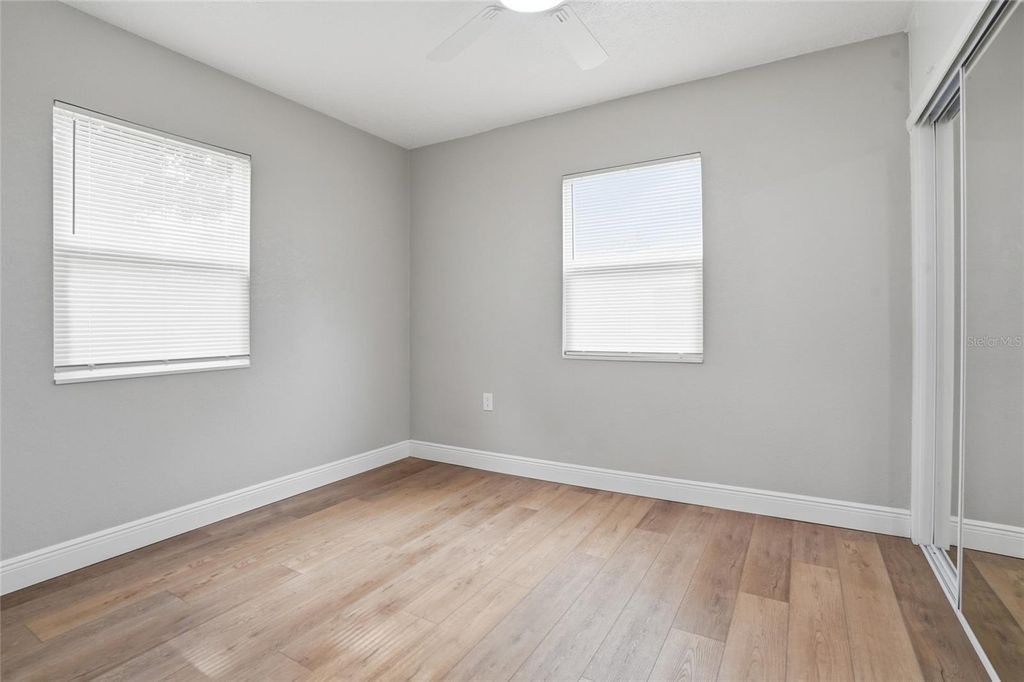 Image 15 of property listing at 1013 N BASK DRIVE, Tampa, FL 33603