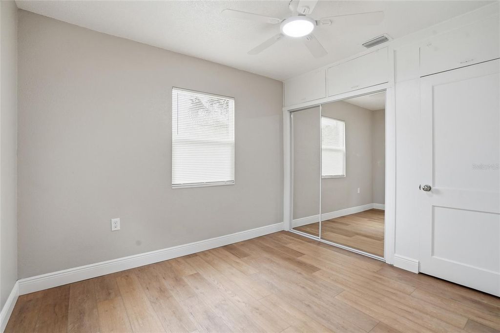 Image 16 of property listing at 1013 N BASK DRIVE, Tampa, FL 33603