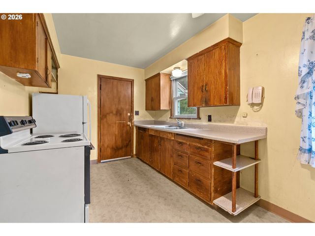 6818 Se 67TH Ave, Portland, OR 97206