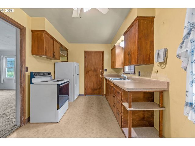 6818 Se 67TH Ave, Portland, OR 97206