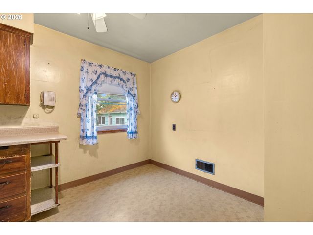 6818 Se 67TH Ave, Portland, OR 97206