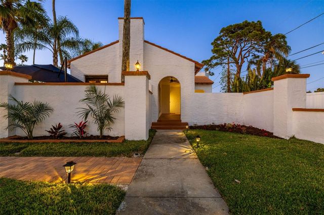 236 SAN SALVADOR DRIVE, Dunedin, FL 34698