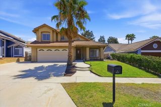 421 Yellowstone, Corona, CA 92879