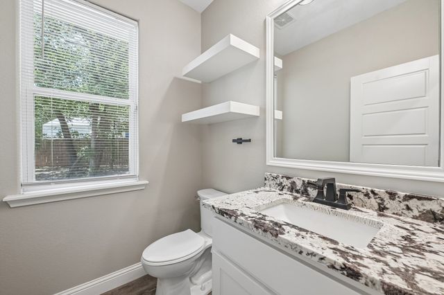 505 S Sky Court, Granbury, TX 76049
