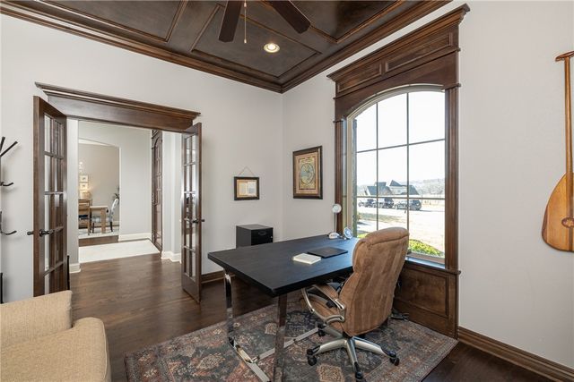 2116 Riverwater Lane, Fayetteville, AR 72703