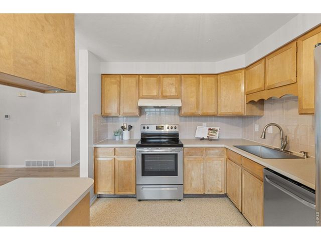 1010 S Terry St, Longmont, CO 80501