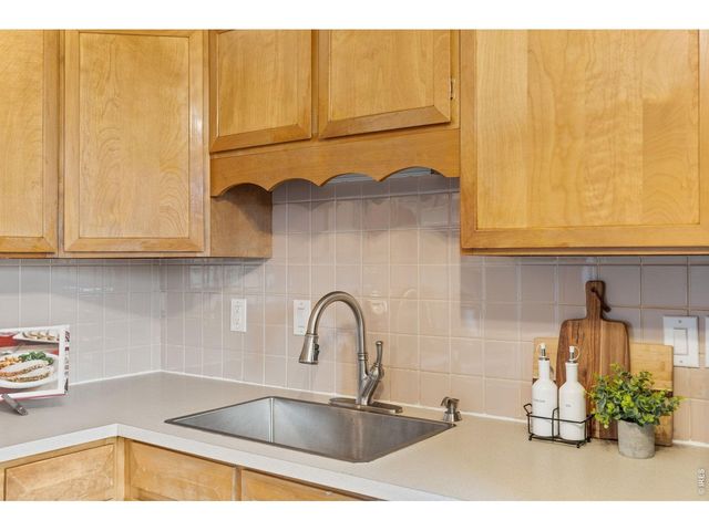 1010 S Terry St, Longmont, CO 80501