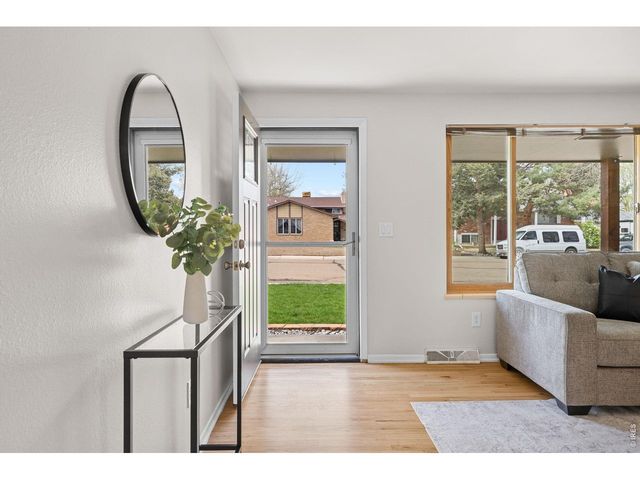 1010 S Terry St, Longmont, CO 80501