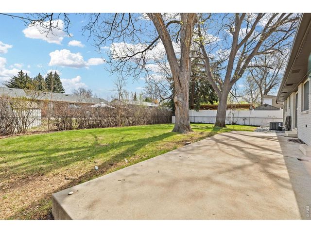 1010 S Terry St, Longmont, CO 80501
