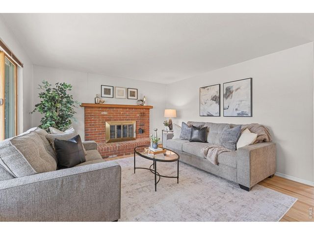 1010 S Terry St, Longmont, CO 80501