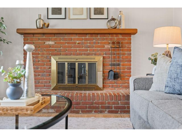 1010 S Terry St, Longmont, CO 80501