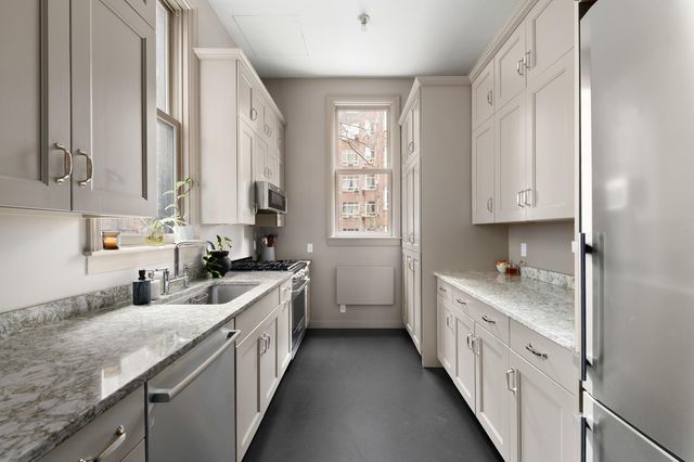 24 W 85th Street, New York City, NY 10024