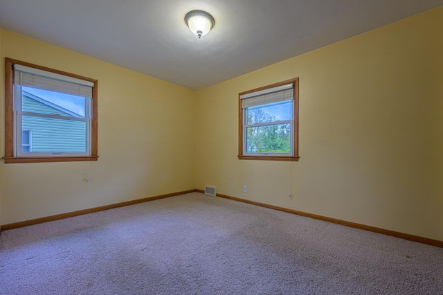 426 S Litchfield Avenue, Litchfield, MN 55355