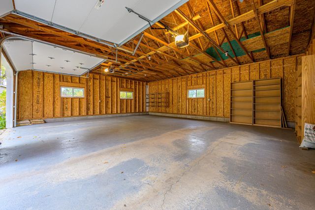 426 S Litchfield Avenue, Litchfield, MN 55355