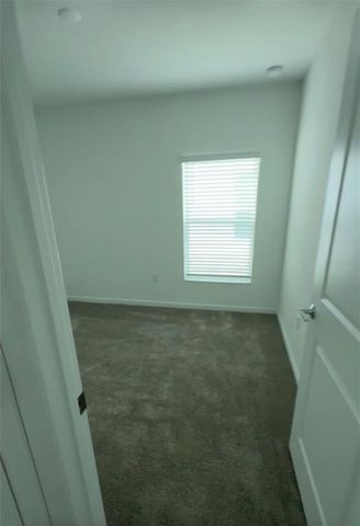 2002 PUNCH BOWL AVENUE, Davenport, FL 33837