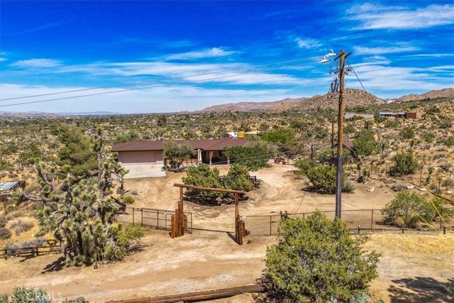 8001 Hammett Road, Yucca Valley, CA 92284